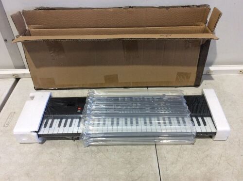 61 Key Electronic Keyboard  - Lot 510