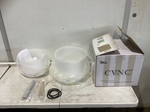 Set of 2 Quartz Crystal Singing Bowls - Lot 819