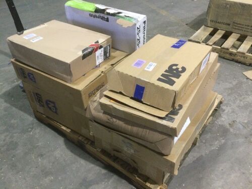 Lot of Air Filters, Multiple Sizes - Lot 856
