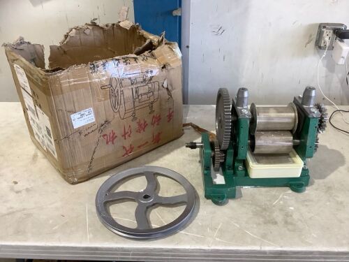 Manual Sugar Cane Ginger Press Juice Machine  - Lot 873