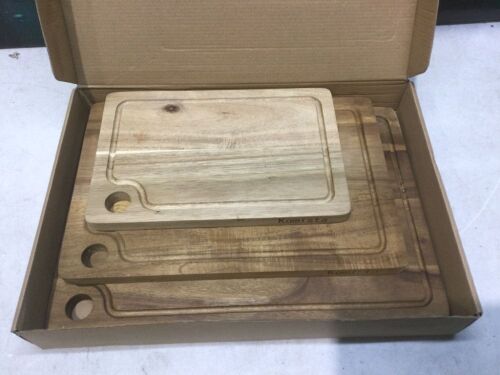 Komista Acacia Wood Cutting Boards with Juice Drip Groove, 3 Piece  - Lot 933