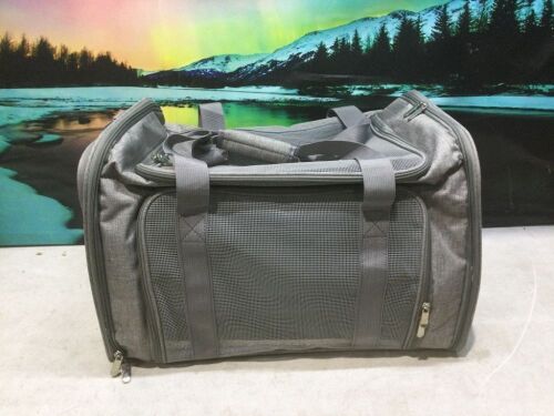 Small Pet Carrier Duffle Bag  - Lot 1025