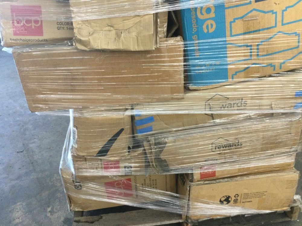 Salvage Pallet. Items Will Be Damaged and Incomplete. - Image 2 - Lot 151