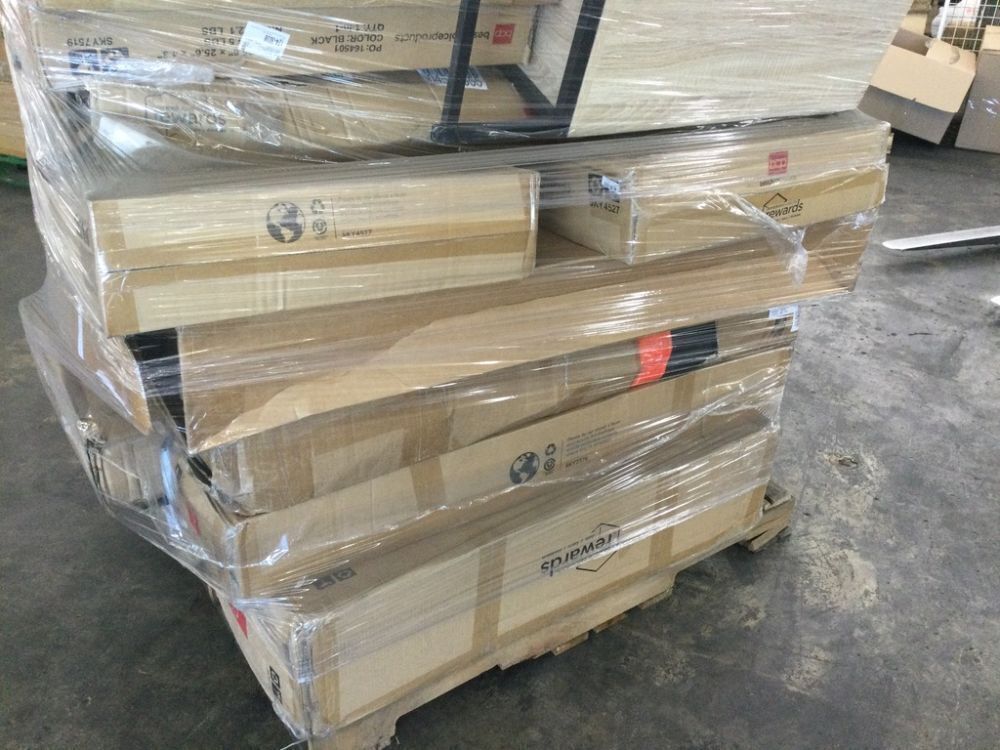 Salvage Pallet. Items Will Be Damaged and Incomplete. - Image 7 - Lot 151