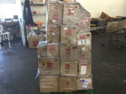 Pallet of Return Christmas Items - Uninspected - Lot 152