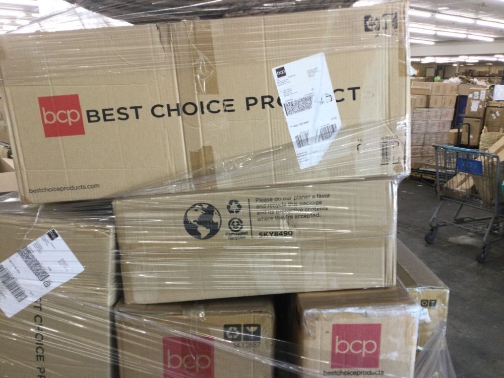 Pallet of Return Christmas Items - Uninspected - Image 9 - Lot 152