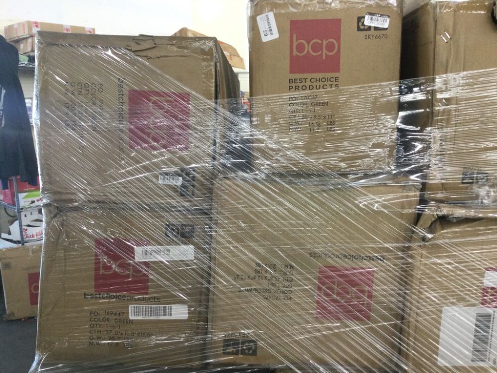 Pallet of Return Christmas Items - Uninspected - Image 2 - Lot 153