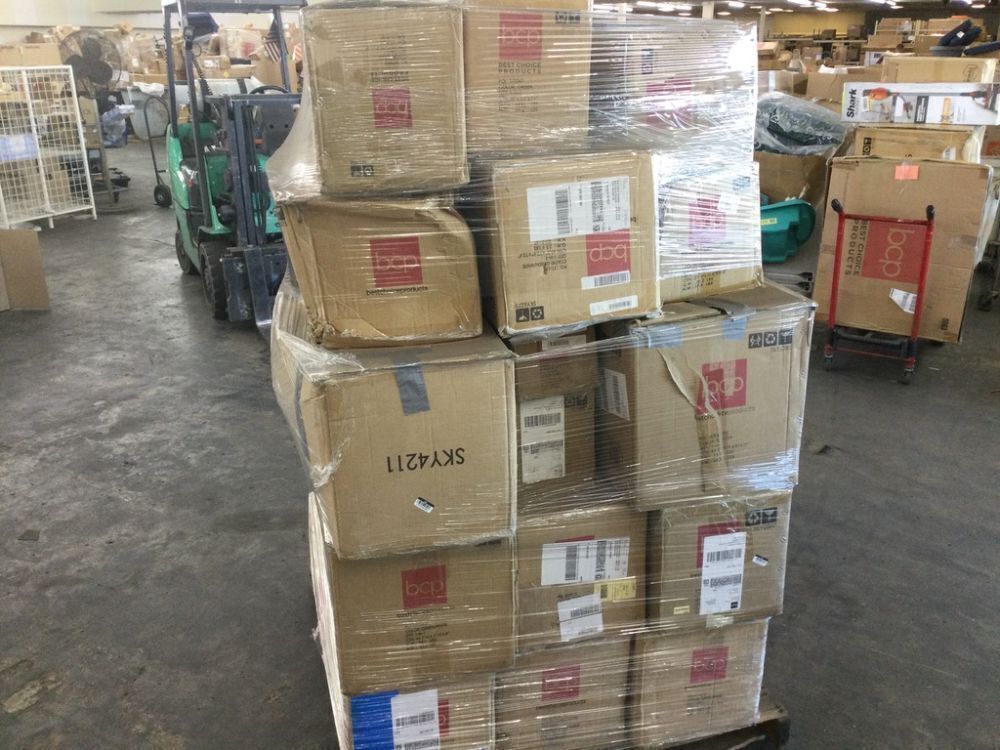 Pallet of Return Christmas Items - Uninspected - Image 6 - Lot 153