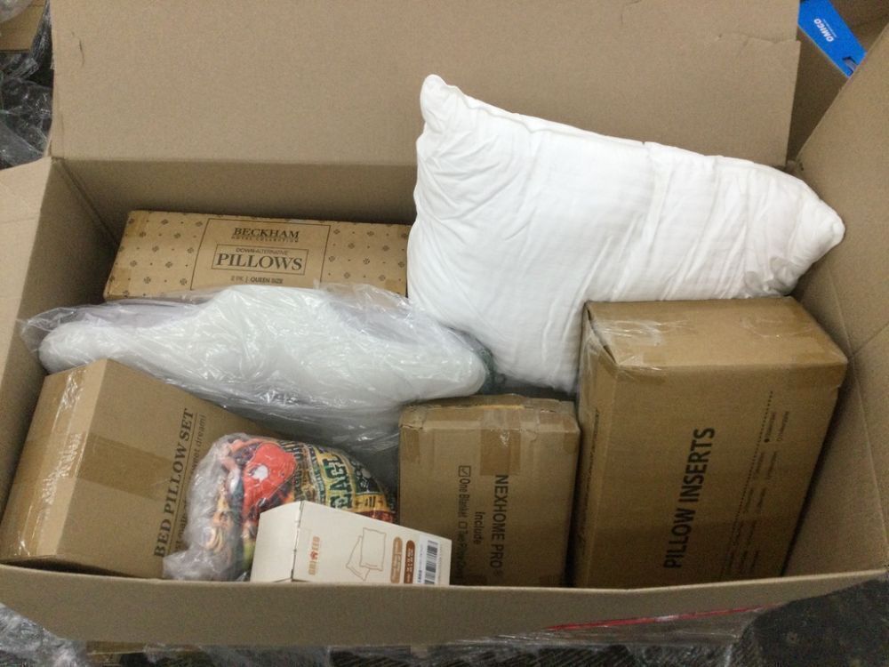 Lot of Pillows & Blankets - Uninspected - Image 1 - Lot 506