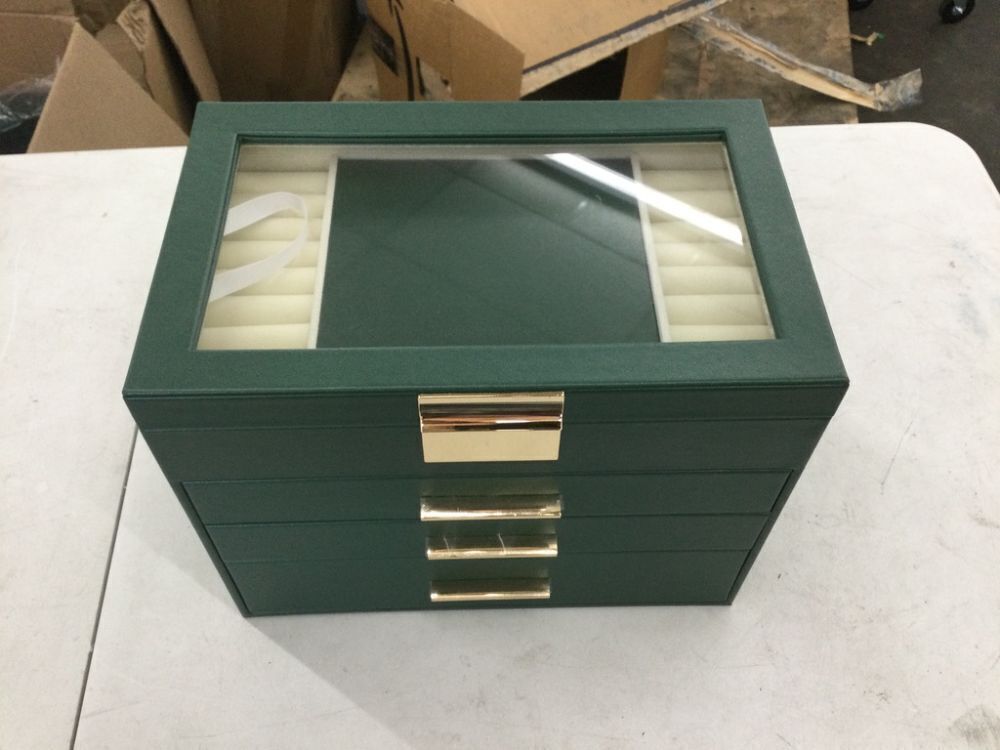 Green Jewelry Box - Image 2 - Lot 158