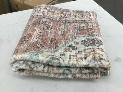 4' x 2' Area Rug - Lot 159