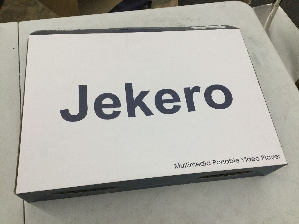 JEKERO 16.9" Portable DVD Player with Swivel Screen - Image 4 - Lot 253