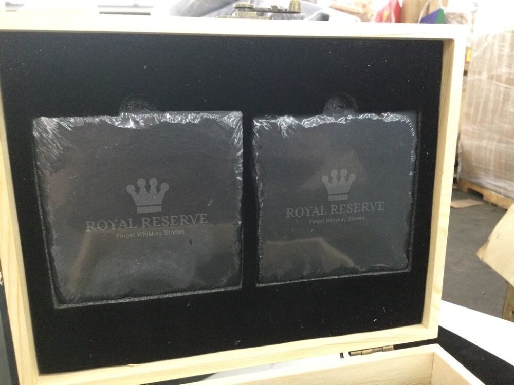 Royal Reserve Whisky Glass Set (Missing 1 Glass) & Plastic LED Whisky Glasses, 4 Pack - Image 3 - Lot 353