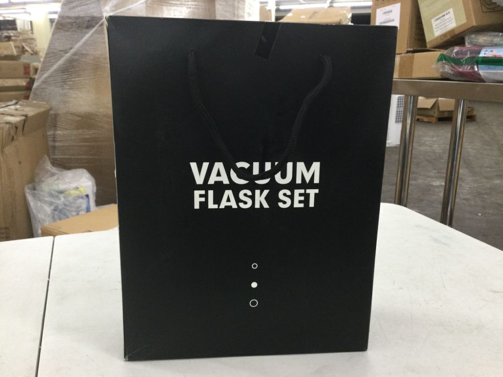 Vacuum Insulated Flask Set with 2 Cups - Image 2 - Lot 555