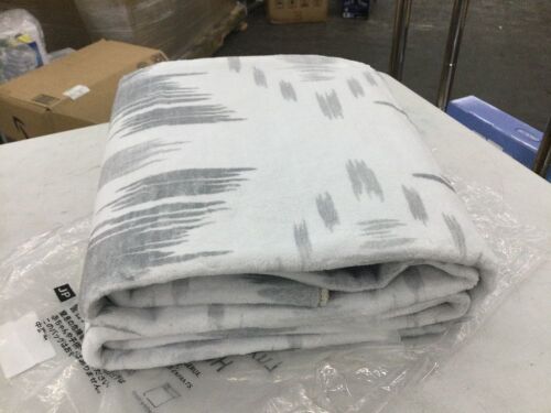 Area Rug, Unknown Size - Lot 560