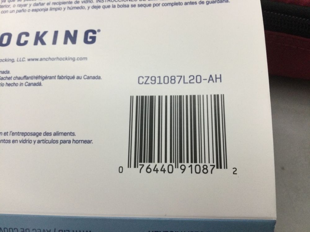 Anchor Hocking Glass Baking Dish with Casserole Carrier - Image 4 - Lot 654