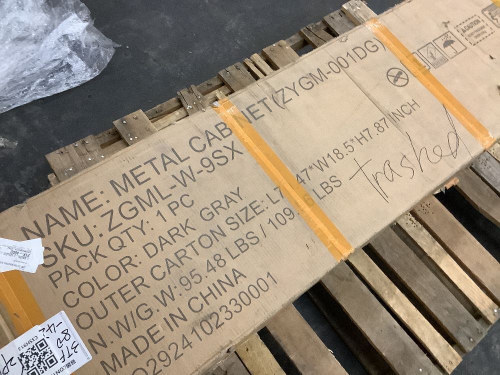 Metal Storage Lockers with 9 Doors - Image 3 - Lot 1201