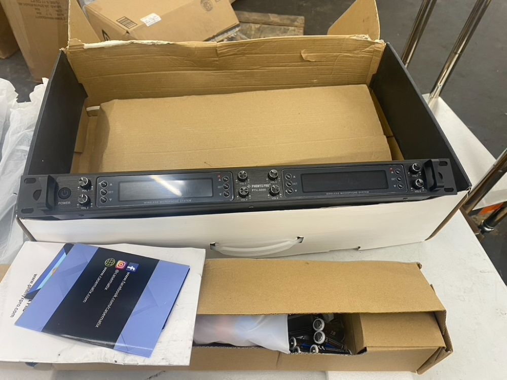 Phenyx Pro Eight-channel UHF Wireless Microphone System w/ Auto-Scan - Image 5 - Lot 52