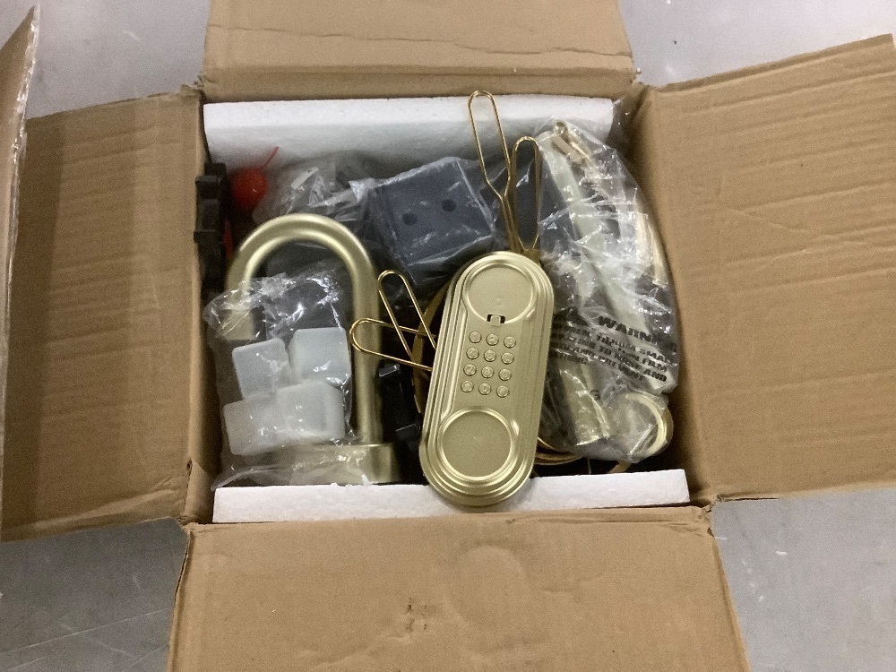 Pretend Play Kitchen Wooden Toy Set for Kids with 11 Accessories - Image 3 - Lot 288