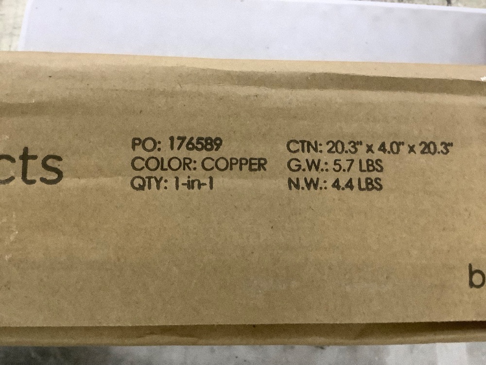 Vintage Outdoor Garden Bird Bath w/ Fleur-de-Lis Accents - Image 8 - Lot 596