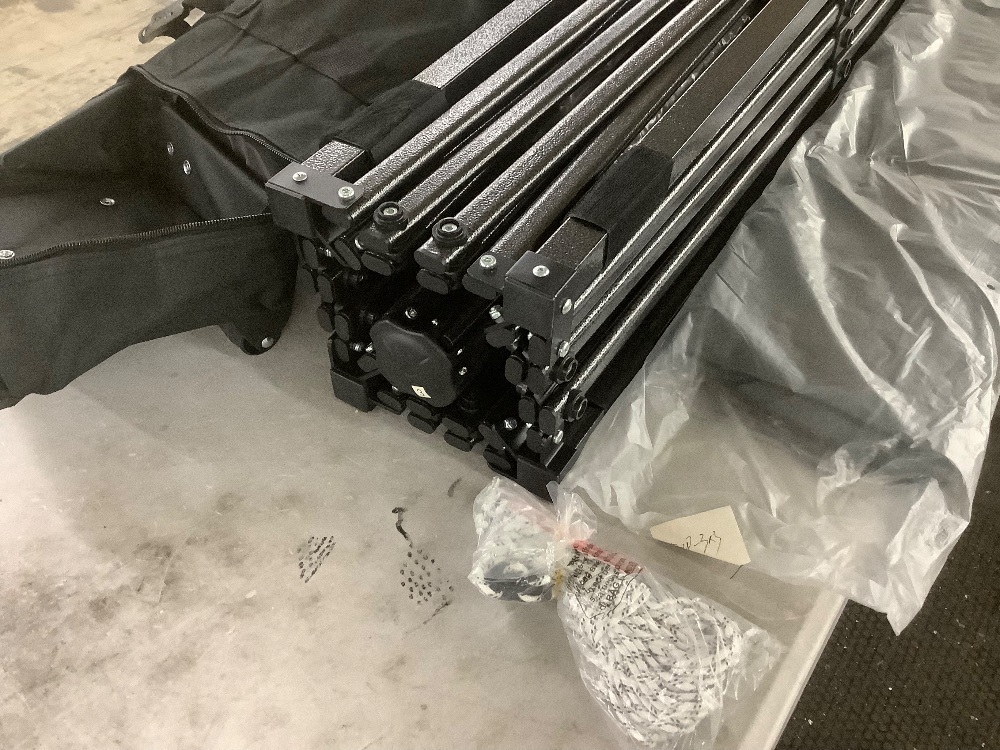 One-Person Setup Instant Pop Up Canopy w/ Case, 4 Weight Bags - 10x10ft - Image 3 - Lot 294