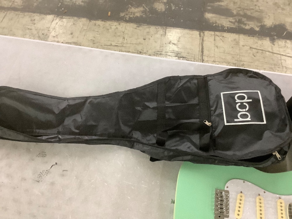 Beginner Electric Guitar Kit w/ Case, 10W Amp, Tremolo Bar - 39in - Image 6 - Lot 295