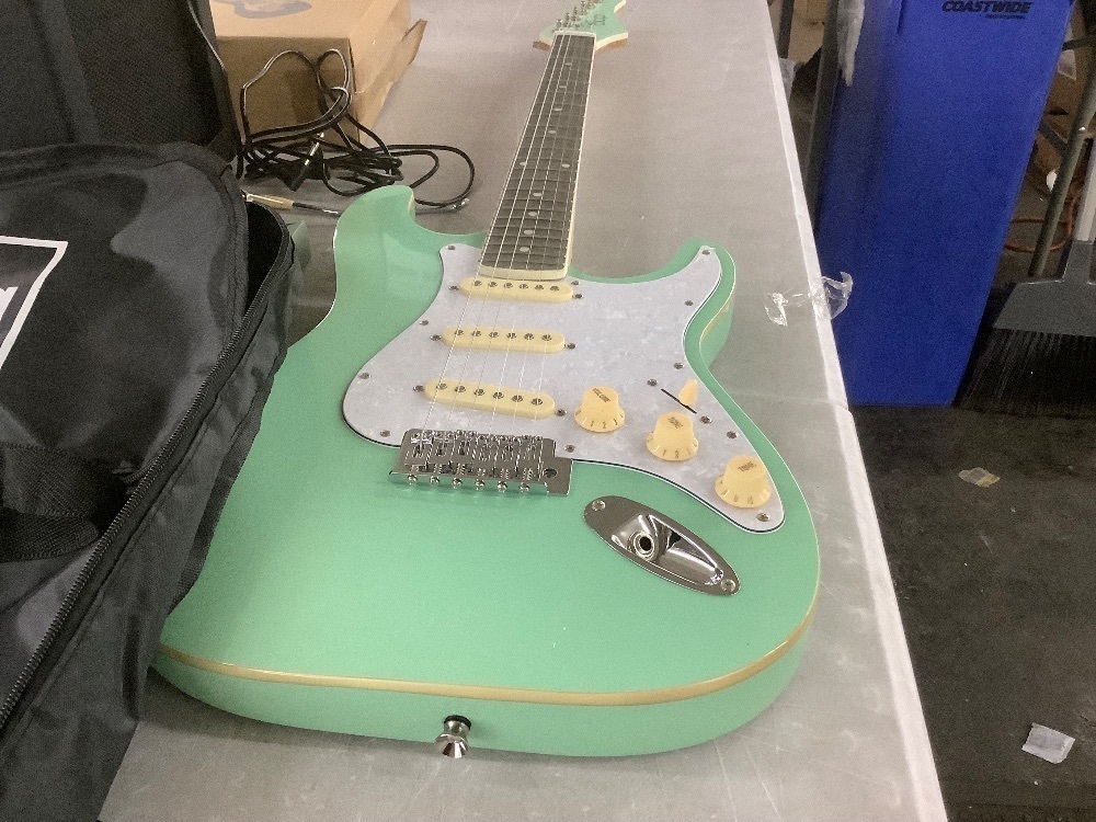 Beginner Electric Guitar Kit w/ Case, 10W Amp, Tremolo Bar - 39in - Image 7 - Lot 295