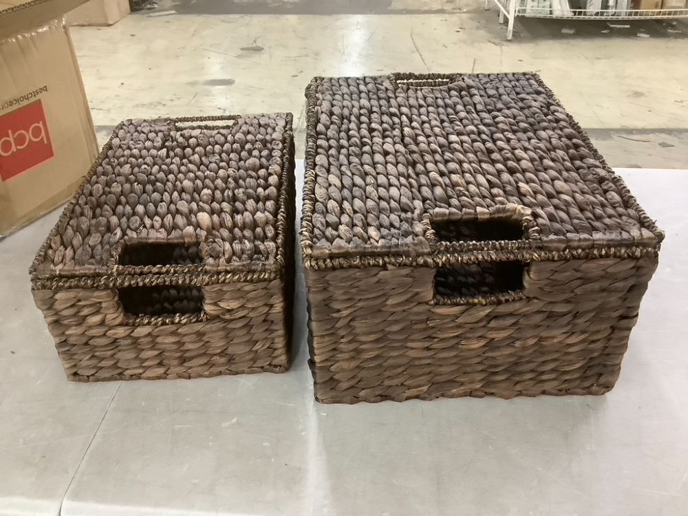 Set of 2 Large Hyacinth Storage Baskets w/ Handles, Lid - Image 2 - Lot 500