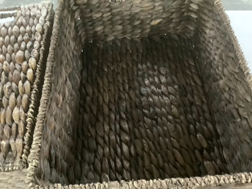 Set of 2 Large Hyacinth Storage Baskets w/ Handles, Lid - Image 3 - Lot 500