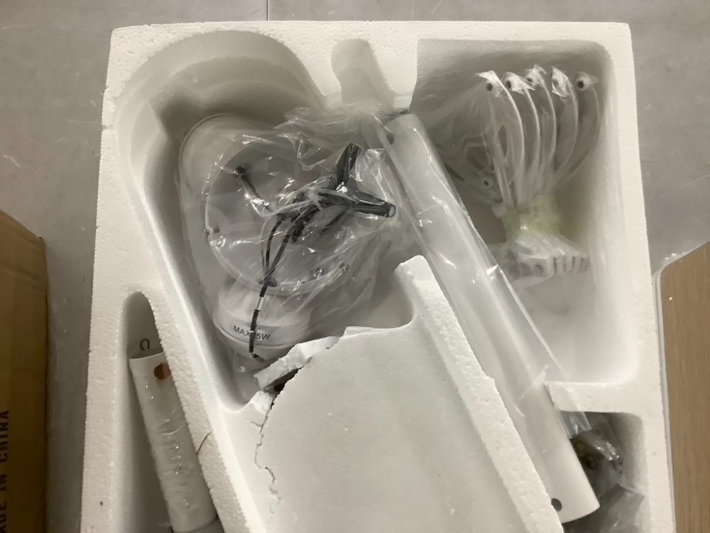 TWLITE 42" Indoor Ceiling Fan with Pull-Chain and Three LED Light Bulbs Base - Image 5 - Lot 681