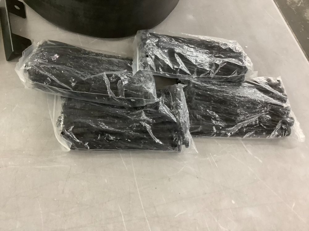 Landscape Edging - Image 3 - Lot 689