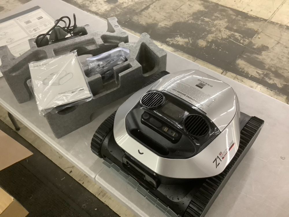 DREAME Z1 Pro Cordless Robotic Pool Cleaner - Image 3 - Lot 315