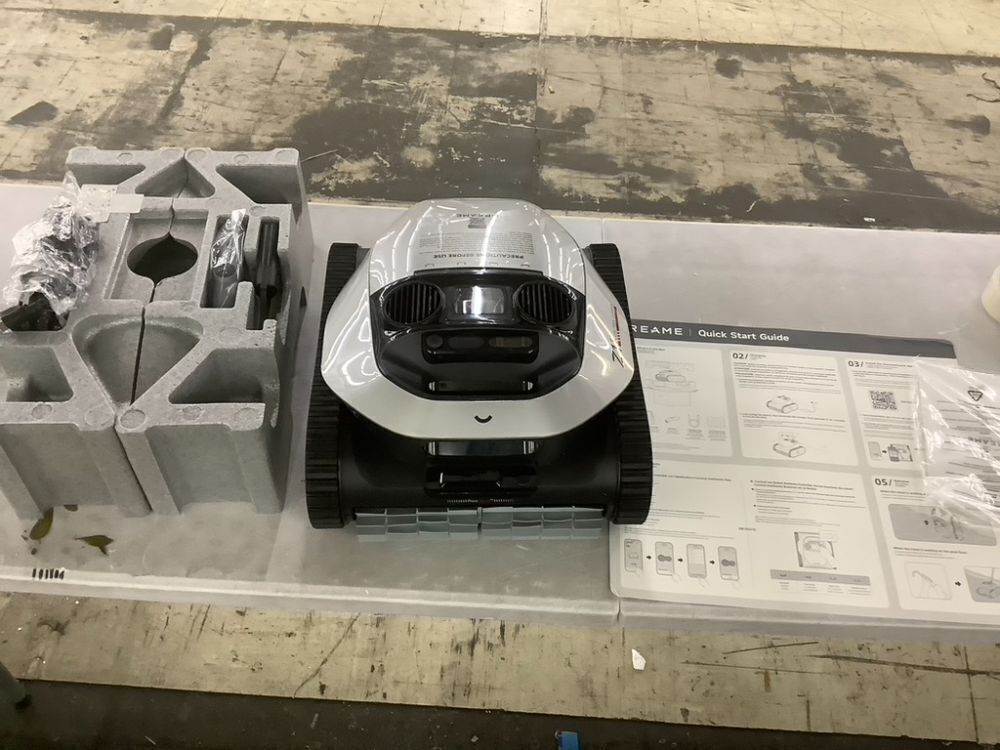 DREAME Z1 Pro Cordless Robotic Pool Cleaner - Image 3 - Lot 311