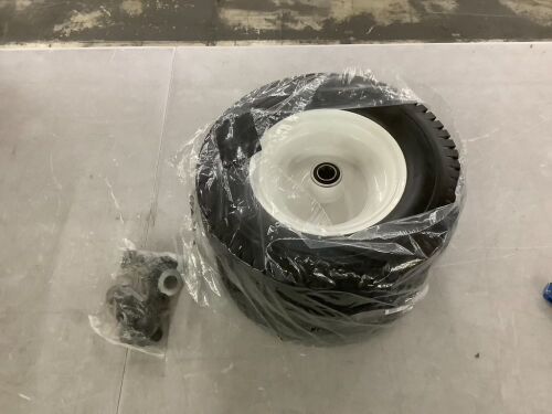 Flat Free Tires 13x5.00-6, Set of 2 - Lot 317