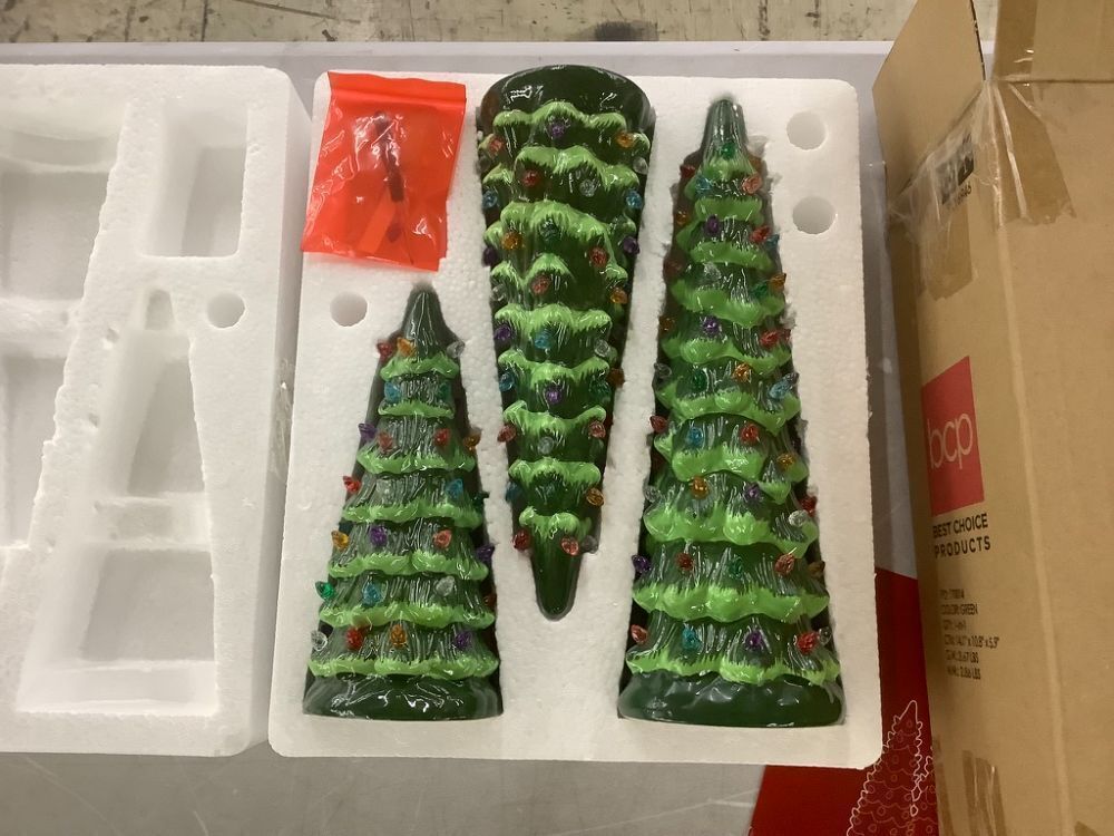 Set of 3 Pre-Lit Ceramic Tabletop Christmas Trees - Image 3 - Lot 322