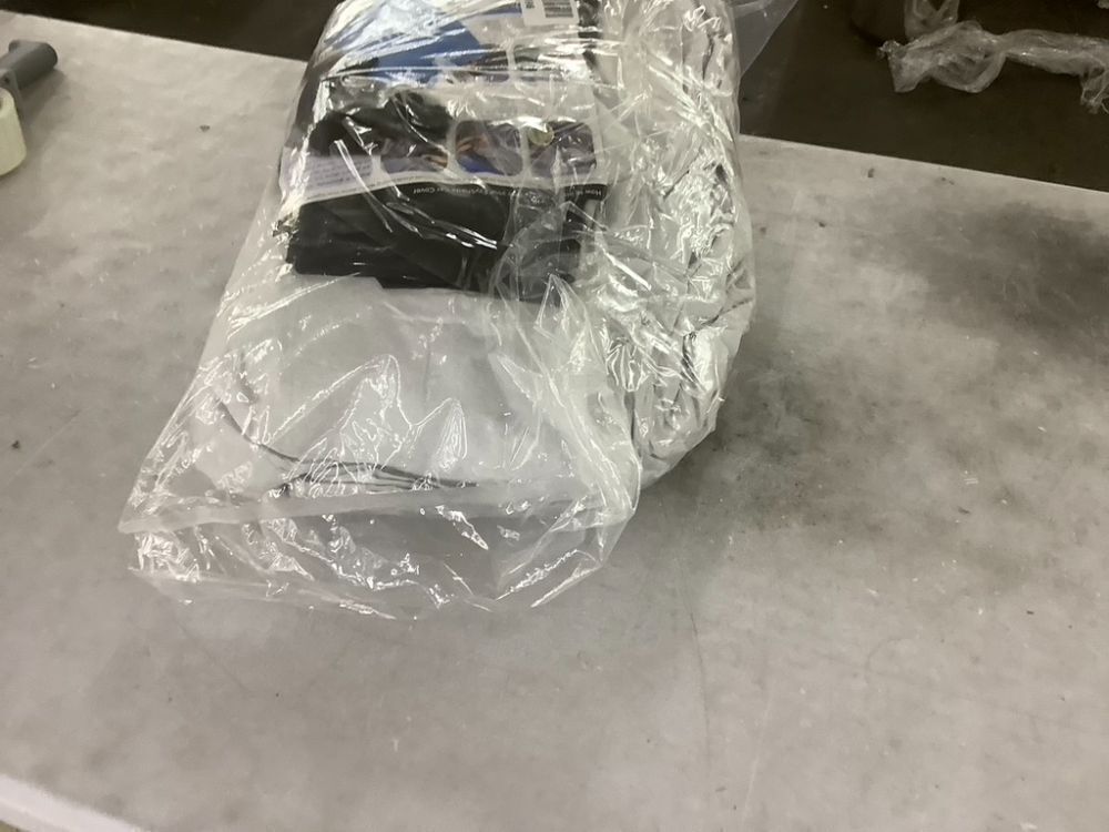 EzyShade Car Cover, Unknown Fit - Image 4 - Lot 607