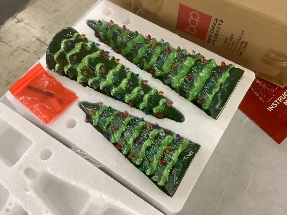 Set of 3 Pre-Lit Ceramic Tabletop Christmas Trees - Image 4 - Lot 621
