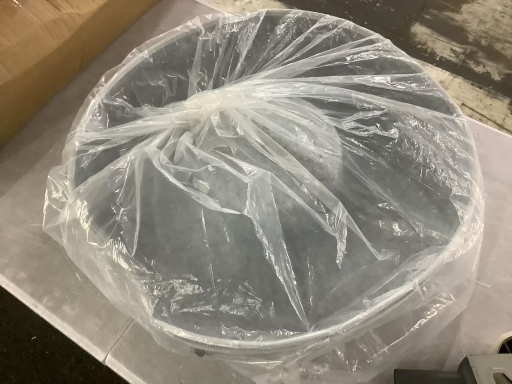 Cat Tunnel Bed - Image 2 - Lot 756