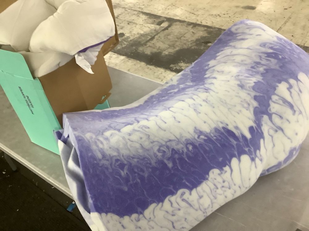 Queen Memory Foam Mattress Topper - Image 2 - Lot 425