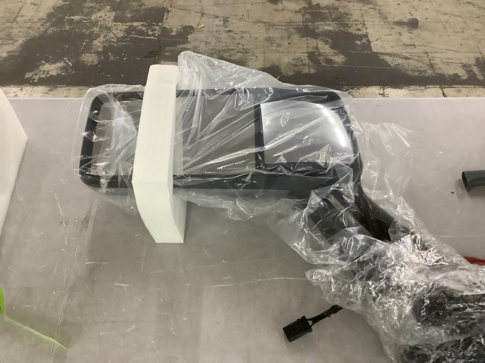 Passenger Chrome Power Heated Mirror Assembly for Peterbilt 579 567 - Image 2 - Lot 329