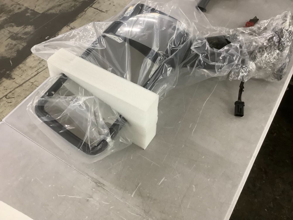 Passenger Chrome Power Heated Mirror Assembly for Peterbilt 579 567 - Image 3 - Lot 329