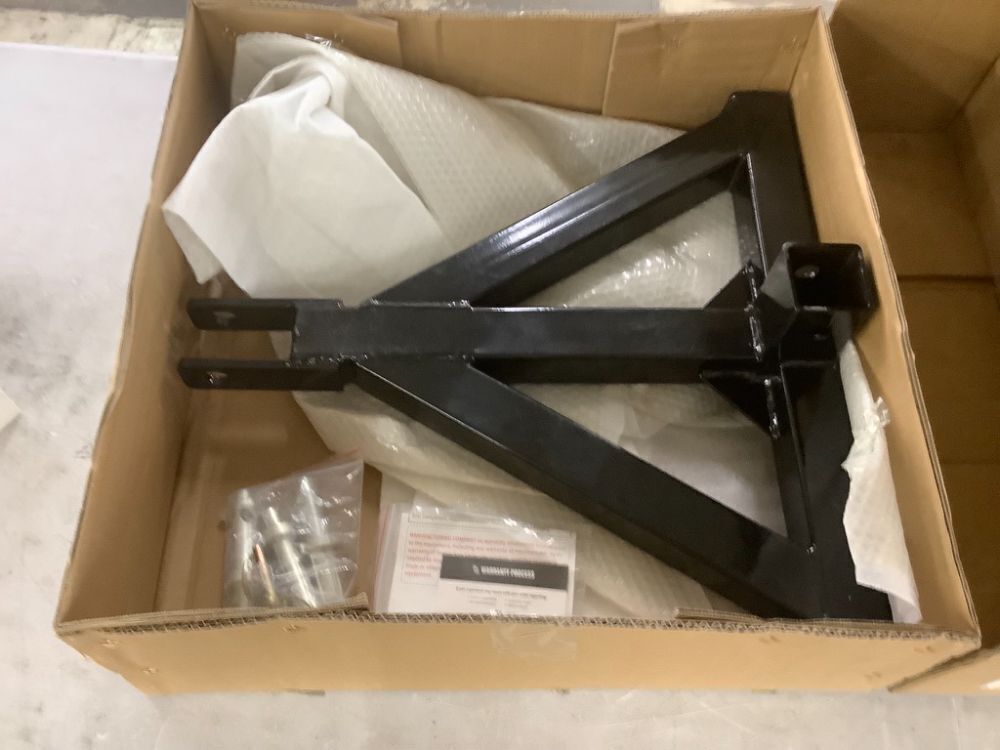 YZONA 3 Point Trailer Hitch with 2" Receiver - Image 2 - Lot 623