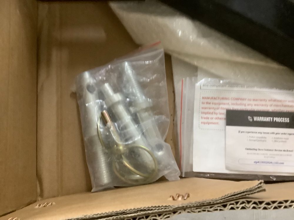 YZONA 3 Point Trailer Hitch with 2" Receiver - Image 4 - Lot 623