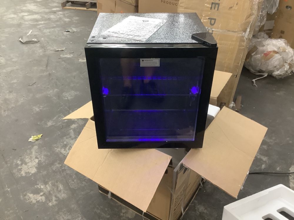 17 in. Single Zone 50-Cans Freestanding/Countertop Beverage Refrigerator Cooler Fridge in Black, Rapid Cooling - Image 2 - Lot 71JF