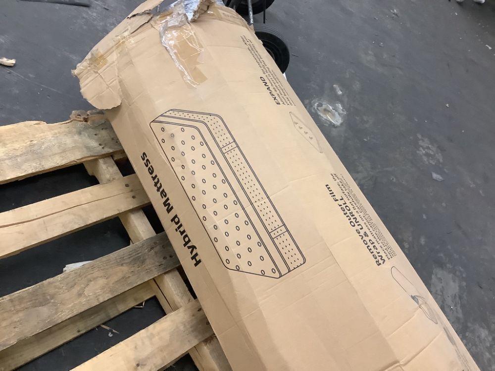 Huwesal Queen 14 Inch Hybrid Mattress - Image 5 - Lot 85JF