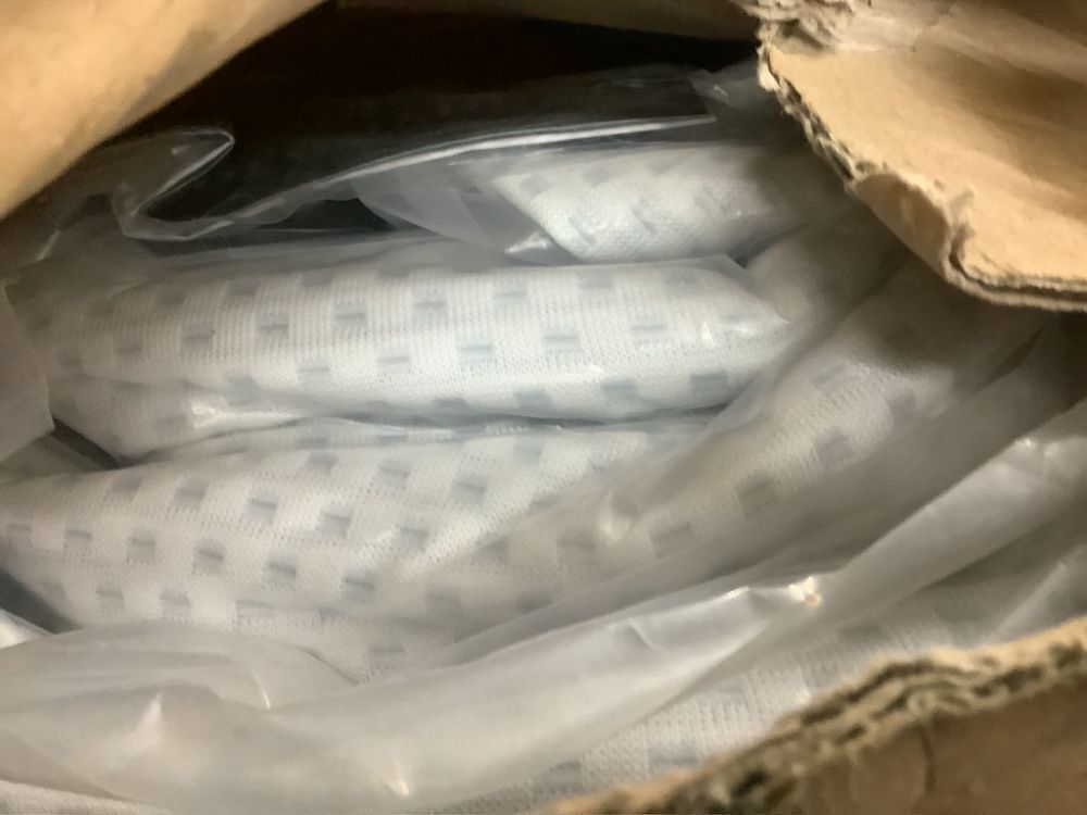 ZINUS 10 Inch Green Tea Cooling Memory Foam Mattress - Image 3 - Lot 82JF