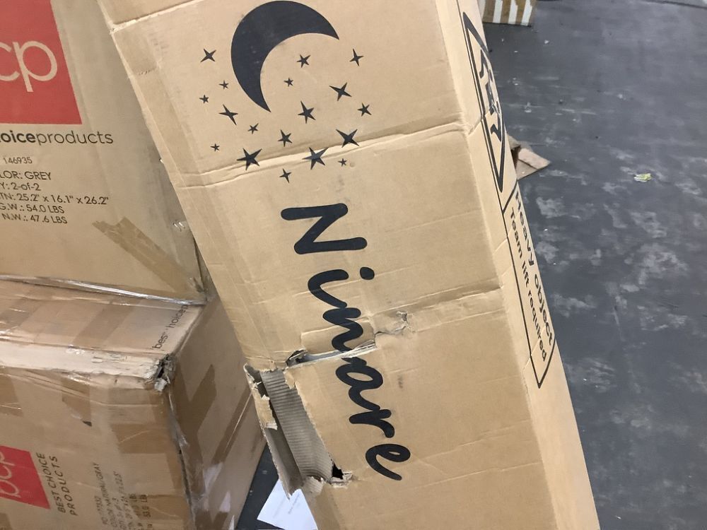 Ninare 12 inch King Hybrid Mattress - Image 3 - Lot 64JF