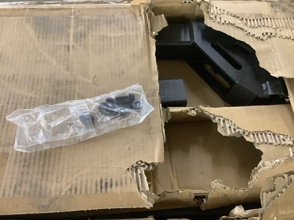 Young E-Bike Rack Hitch Mount Platform Style fits E-Bike with Up to 5-inch Fat Tire, 200 lbs Capacity - Image 5 - Lot 68JF