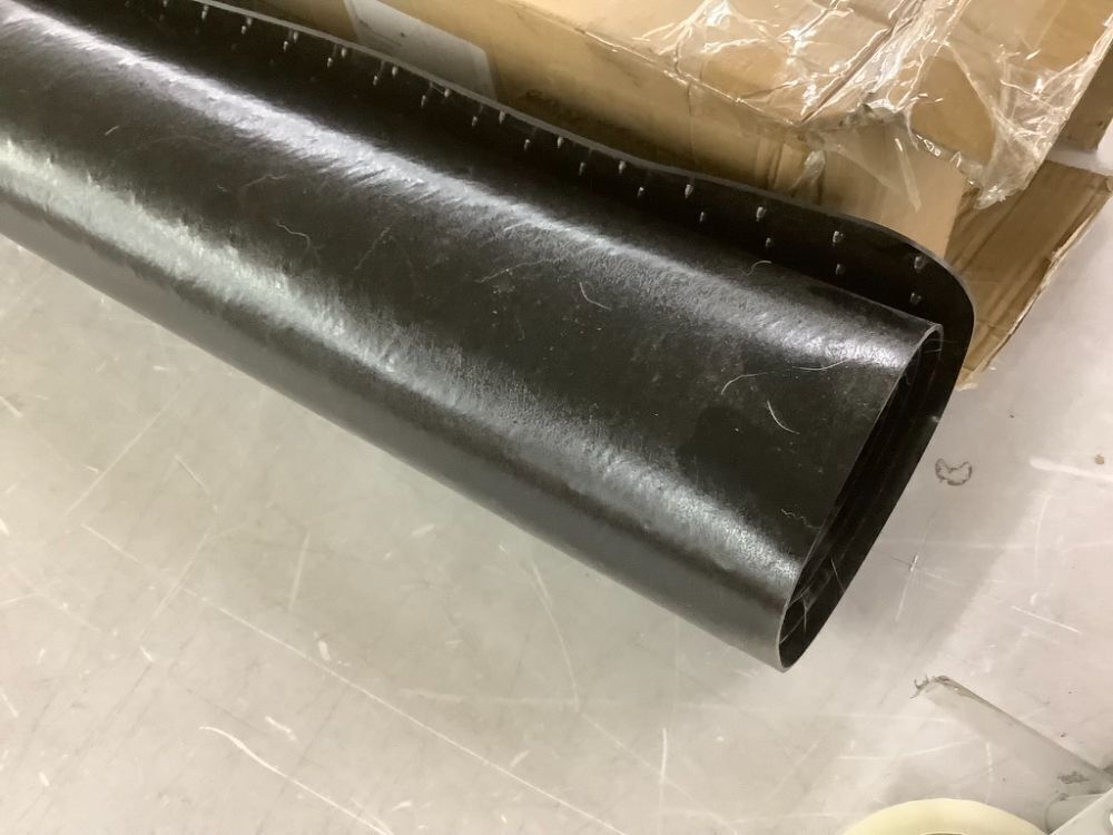 Office Chair Mat for Carpet, Black - Image 3 - Lot 730