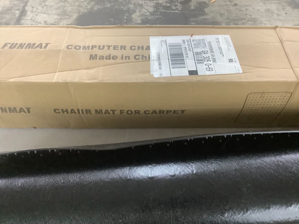Office Chair Mat for Carpet, Black - Image 4 - Lot 730
